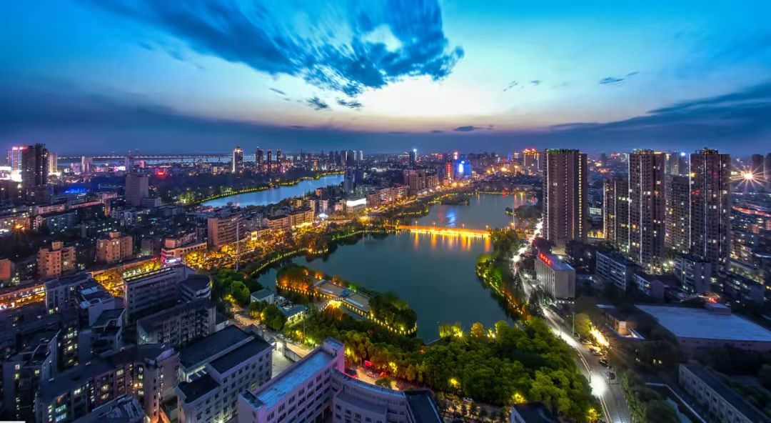 湖北，致尊敬的听众朋友们